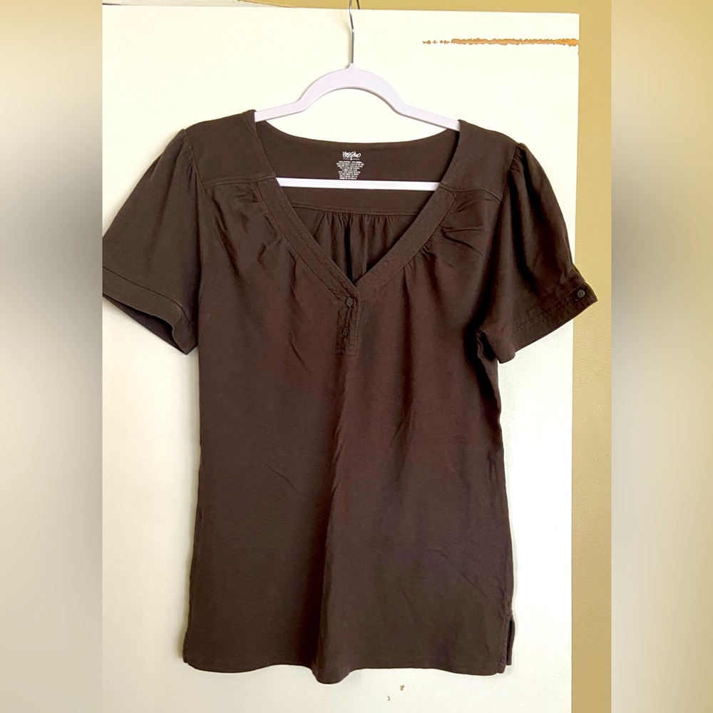 Chocolate 🍫 brown Mossimo short sleeved top- super soft 😌- size XL